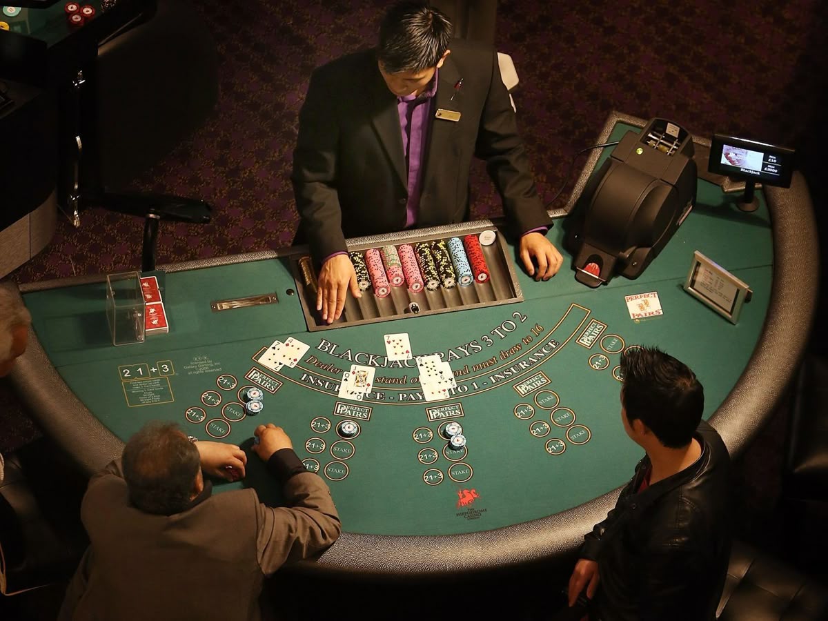 Lucky pkr 666 کیسینو میں پوکر گیمز